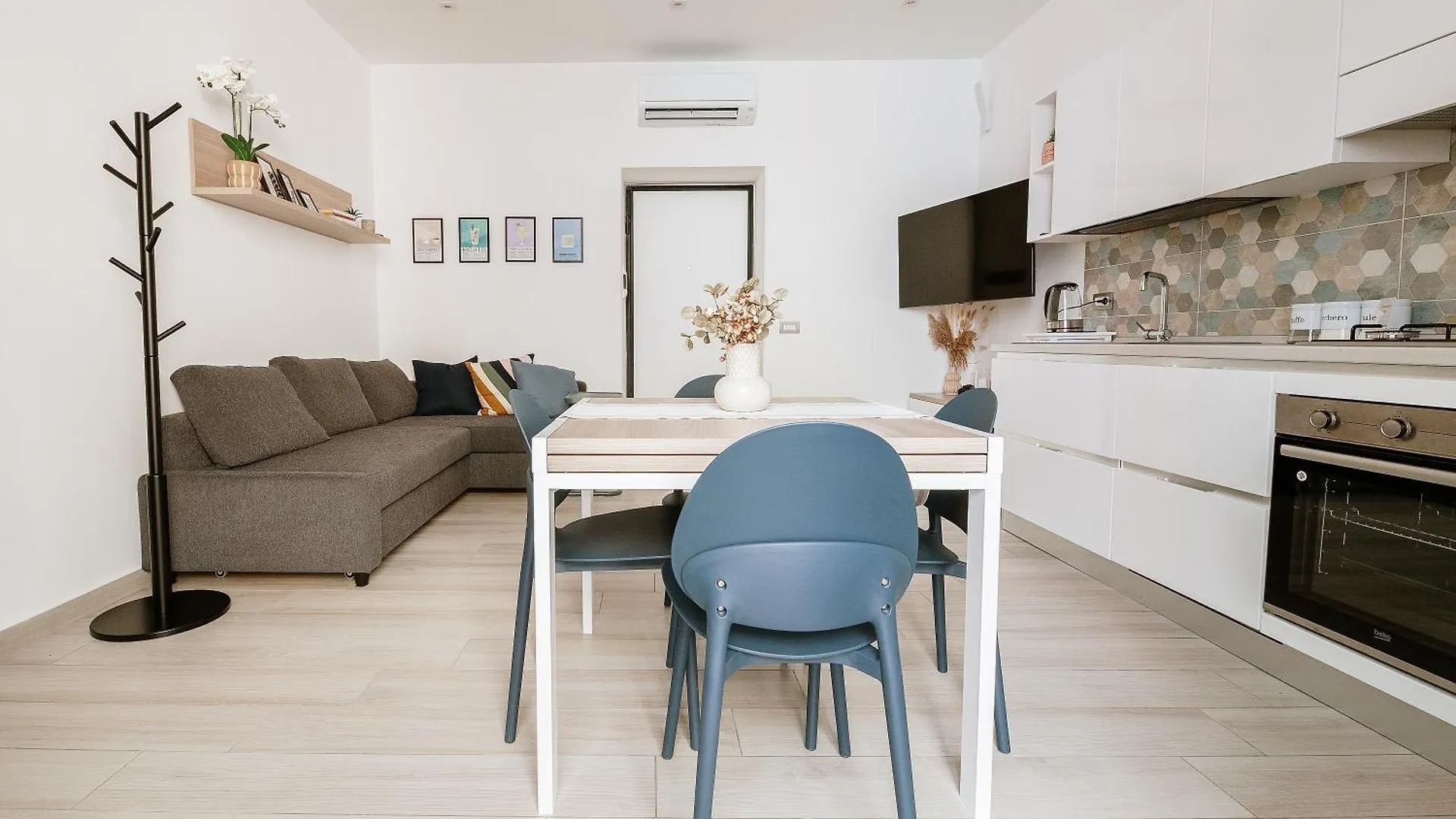 Botanic Apartments - Rooms Naples